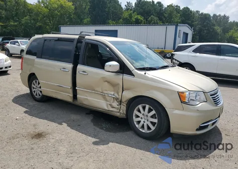 2011 Chrysler Town & Country Touring L from USA, damaged, VIN 2A4RR8DG5BR780096